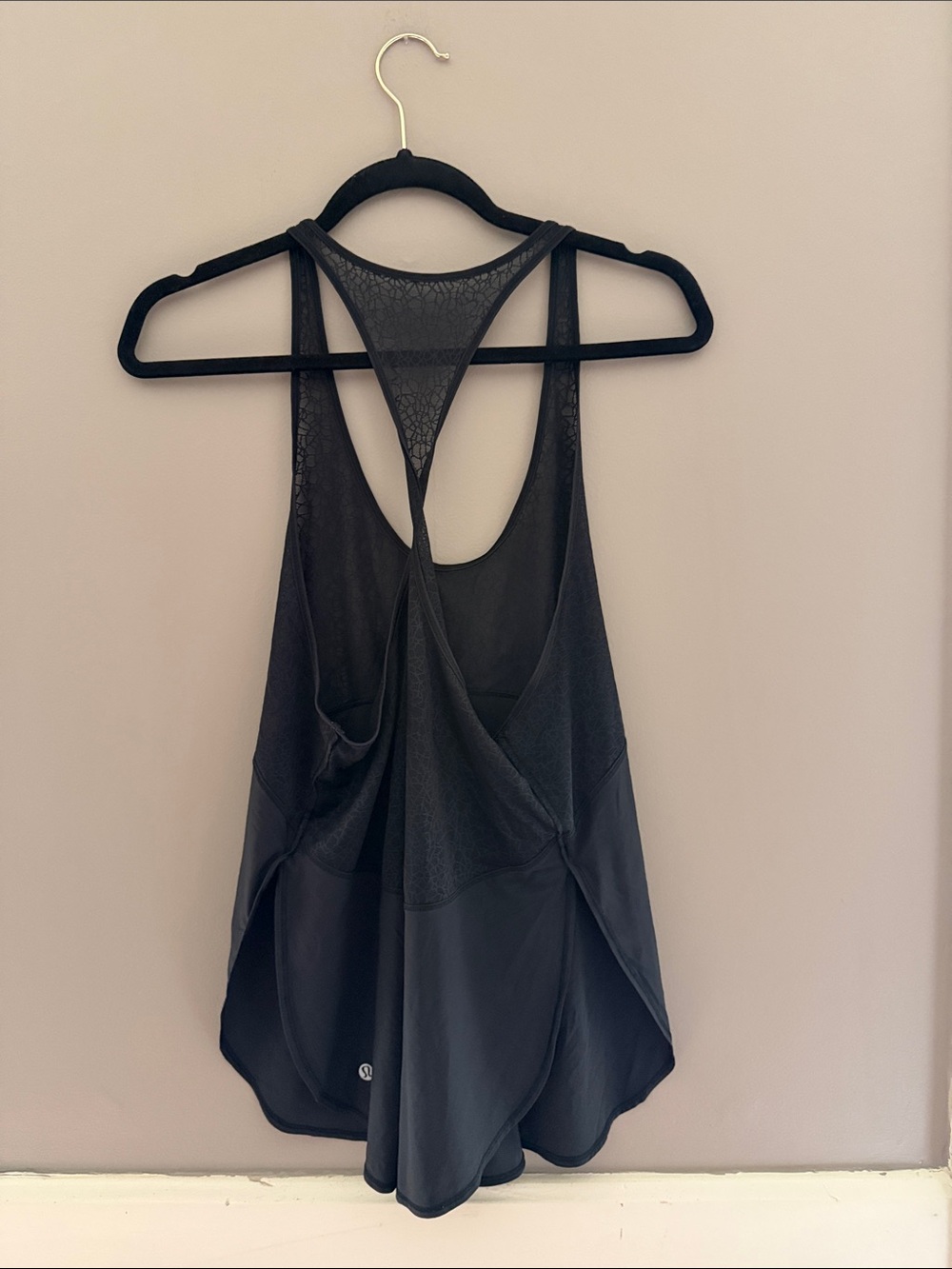 Lululemon Black tank. Size 4. Like new. - Picture 2 of 6